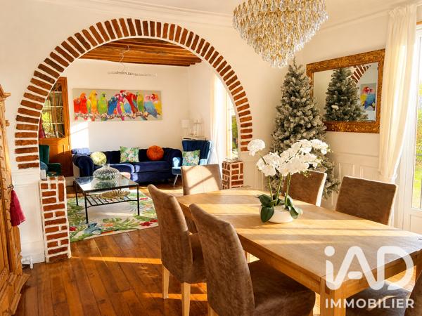 Maison à vendre 8 pièces 167 m² Le Mesnil-le-Roi