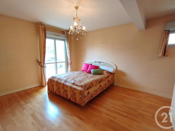 Appartement T4 à vendre  4 pièces - 110 m2 BERGERAC - 24