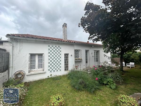 Maison à vendre 3 pièces 65.37m² Saintes (17100)