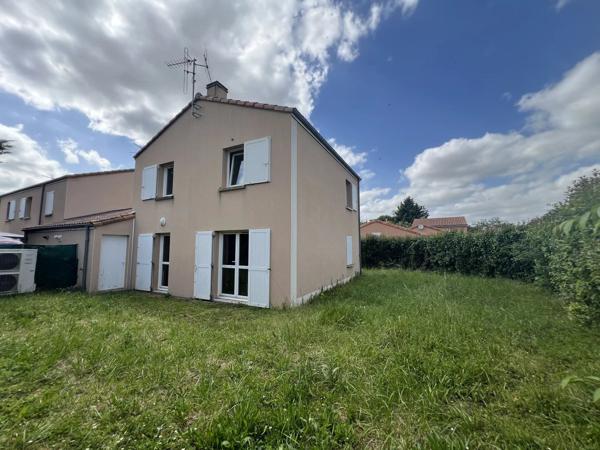Vente                                                      Maison
                        
                                         85 m2                     à Poitiers
