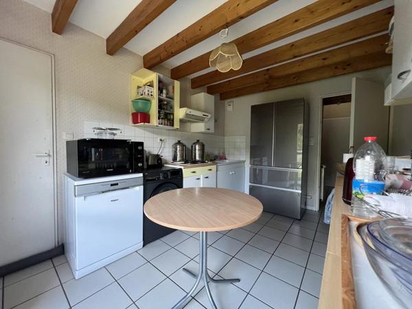 Vente                                                      Maison
                        
                                         85 m2                     à Poitiers