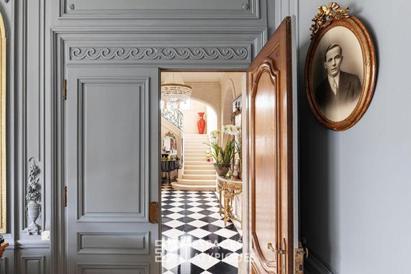 Hôtel particulier d’exception au coeur du bourg
