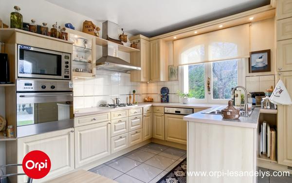 Maison à vendre    6 pièces •  Les Andelys