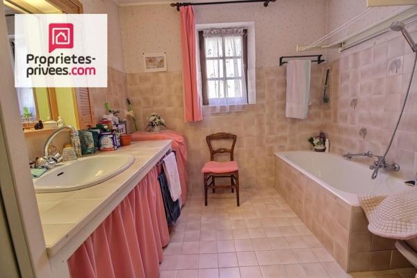 Villa Lorgues  150 m² sur  5070 m²