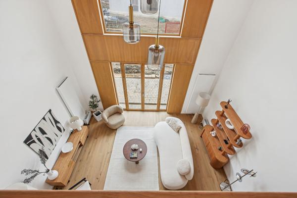 Maison 4 pièces de 101m² + terrasse / jardin + 2 parkings ! VERSAILLES
