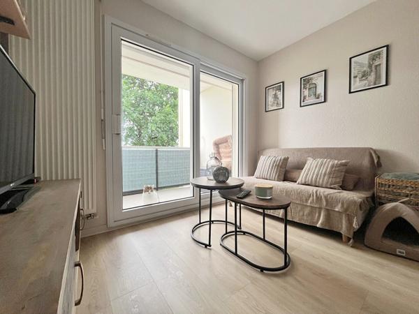 A vendre à Vannes appartement T2 avec balcon Quartier Pompidou calme et proche commodités