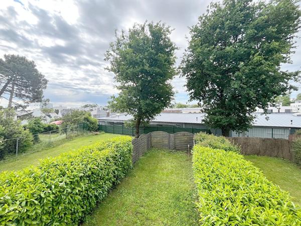 A vendre à Vannes appartement T2 avec balcon Quartier Pompidou calme et proche commodités