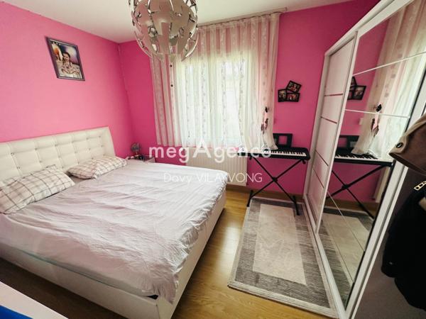Maison à MORTAGNE-SUR-SEVRE, 85290 - 8 pièces 198m²