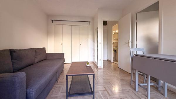 A VENDRE Appartement STUDIO AVEC TERRASSE ET CAVE - Nice