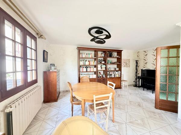 Houilles Maison 5 piéces, 3 chambres. 585 000 € - Référence  950