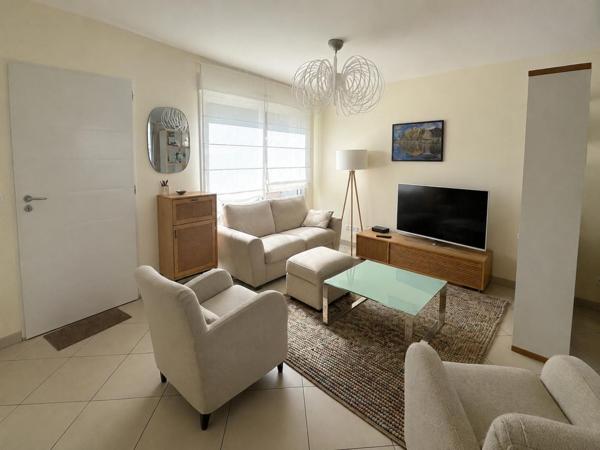 EXCLUSIVITÉ Maison récente 4 chambres à 5 min de la gare d 630 000 € - Référence  893