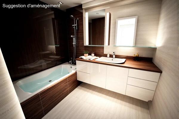 SURESNES CENTRE-VILLE -  Appartement 3 pièce(s) 74 m2 - ASCENSEUR - TERRASSE - PARKING - CAVE - BUS AU PIED DE L'APPARTEMENT