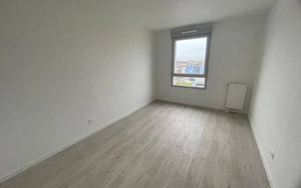 Appartement à louer    3 pièces • 61 m2 Colombelles