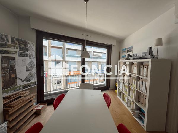 Location Local commercial 3 pièces 48.19 m² - 10 RUE DE LA GATINE Angouleme 16000