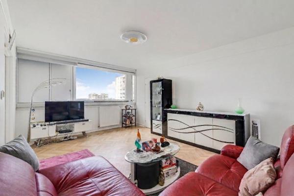 BAGNOLET - Appartement de type 4 pièce(s) 84 m²  avec vue exceptionnelle