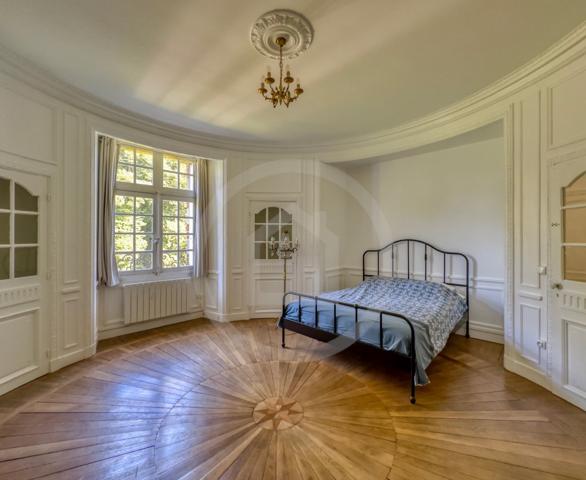 Château à ROYE (80700)