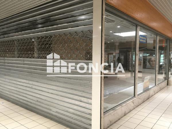 Location Local commercial 1 pièce 39 m² - RUE CLAUDE DEBUSSY Montmagny 95360