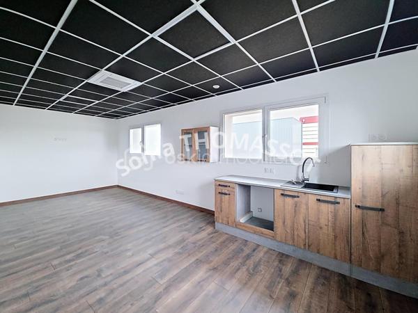 Bureau de 350 m²