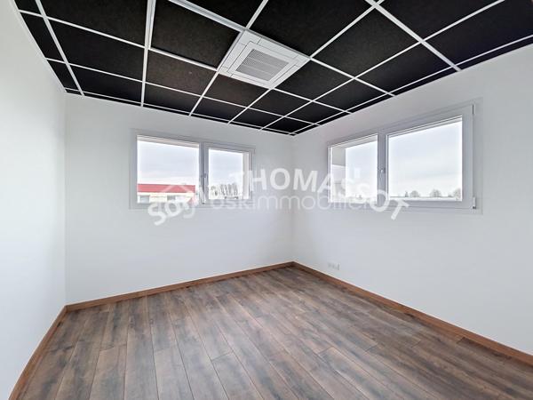 Bureau de 350 m²