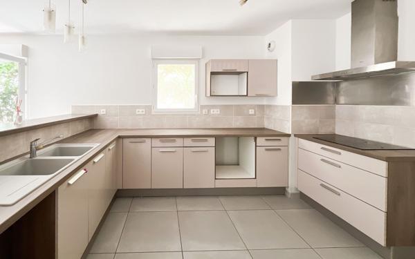 Maison à vendre    5 pièces •  Béziers