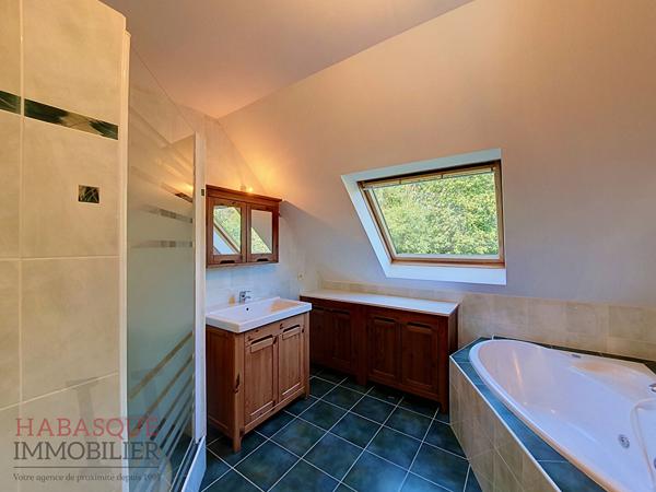 Maison 5 pièces à louer à Landerneau - Réf. 2369GLG , Landerneau