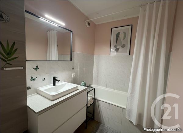 Appartement T3 à vendre  3 pièces - 75,62 m2 PORT DE BOUC - 13