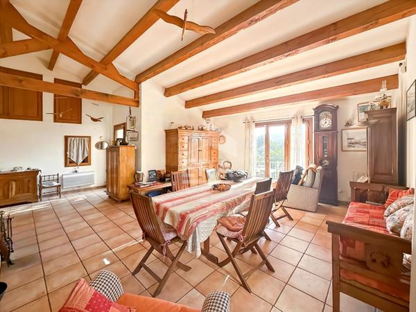 Maison Bouc Bel Air 4 pièce(s) 103 m2