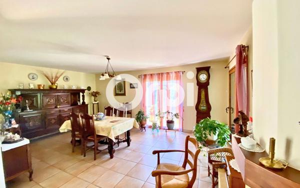 Maison à vendre    5 pièces • 185,92 m2 Guérande