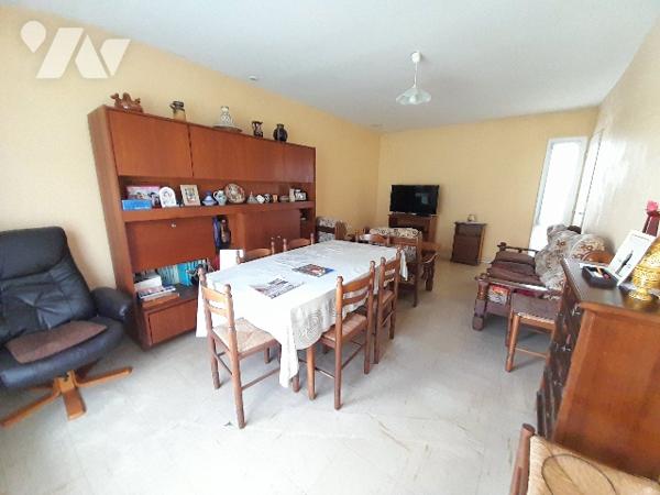 POITIERS, quartier Ouest, calme, pavillon à rafraichir des années 70 de type 5