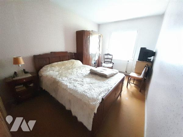 POITIERS, quartier Ouest, calme, pavillon à rafraichir des années 70 de type 5