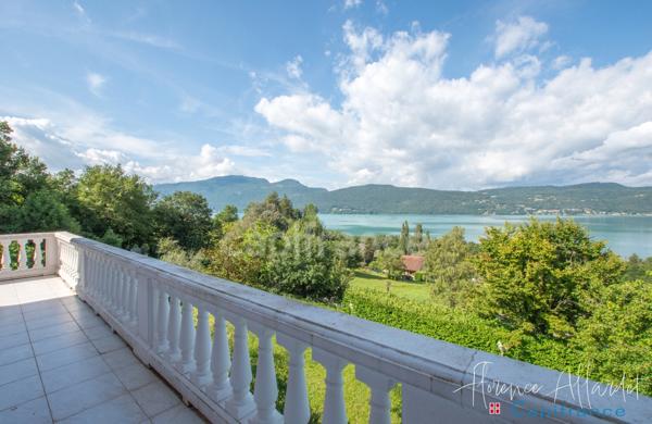 Propriété de Prestige – Vue Panoramique sur le Lac du Bourget