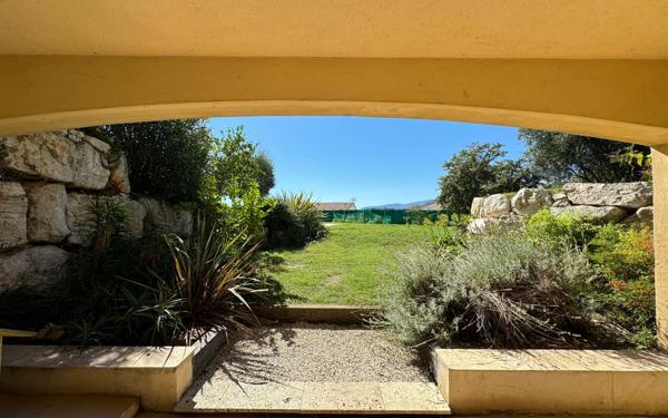 Maison à vendre    5 pièces • 159 m2 La Gaude