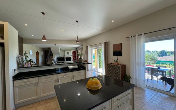 Maison à vendre    5 pièces • 159 m2 La Gaude