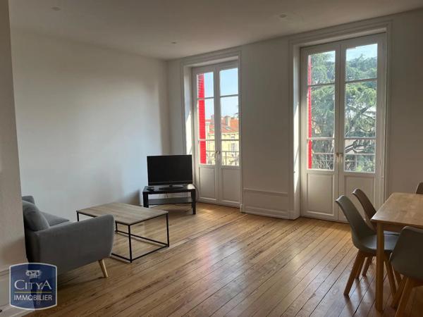 Appartement à louer 5 pièces 160.21m² Roanne (42300)