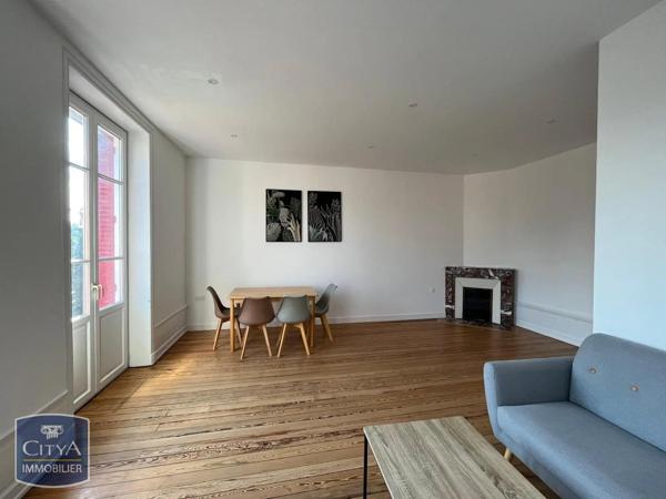 Appartement à louer 5 pièces 160.21m² Roanne (42300)