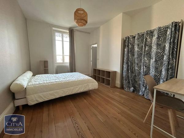Appartement à louer 5 pièces 160.21m² Roanne (42300)