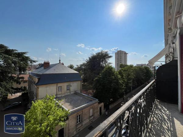 Appartement à louer 5 pièces 160.21m² Roanne (42300)