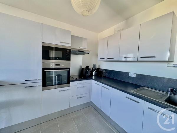 Appartement T3 à vendre  3 pièces - 57 m 2   ST GILLES CROIX DE VIE  - 85