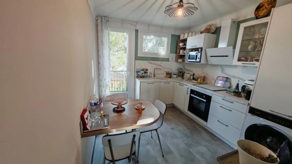 Appartement à vendre 3 pièces Proche de SETE (94)