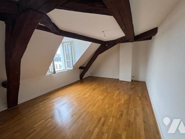 Duplex de charme avec parking – Angers Centre, proche Château