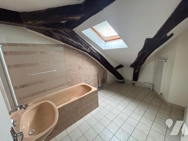 Duplex de charme avec parking – Angers Centre, proche Château