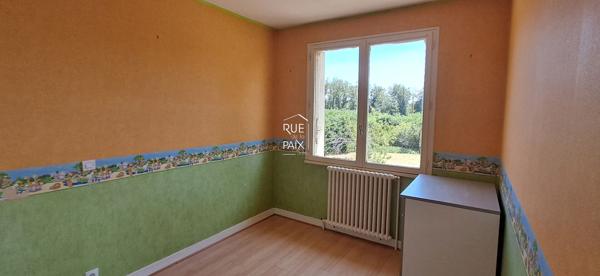 86140 LENCLOITRE Maison Lencloitre 5 pièce(s) 124.54 m2
