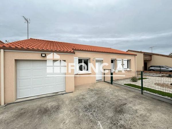 Location Maison 4 pièces 76.79 m² - Begrolles En Mauge 49122