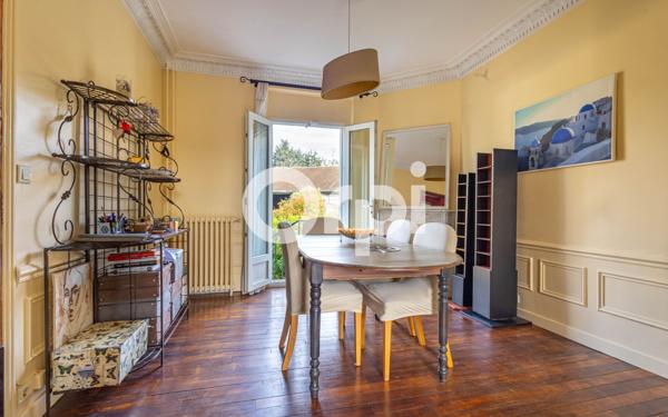 Maison à vendre    6 pièces • 105 m2 Le Raincy