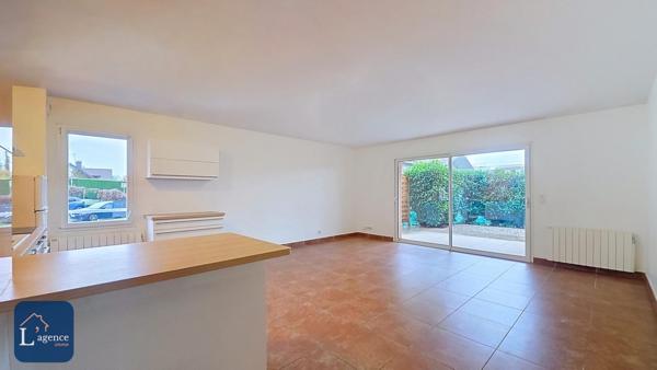 Appartement T3 73m² Rez de jardin Terrasse couverte Deux Parkings cave Prevessin-Moens01280