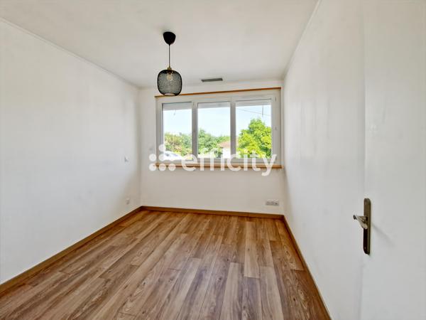 Maison 7 pièces - 120 m² Exclusivité efficity