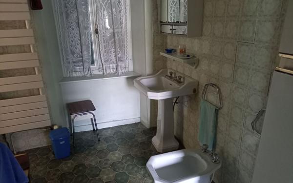 Maison à vendre    5 pièces •  Rochechouart