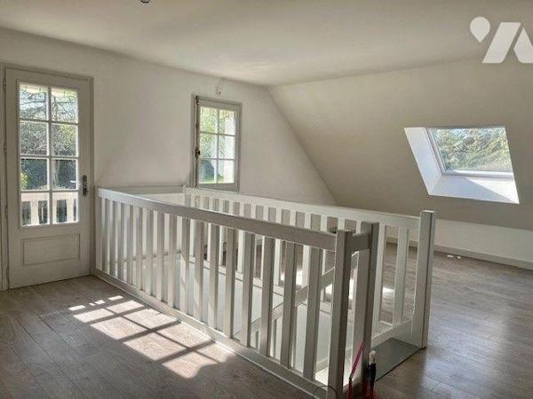 Belle demeure à 10 minutes en voiture de l'hôpital ou de l'université composée au rez-de-chauss...