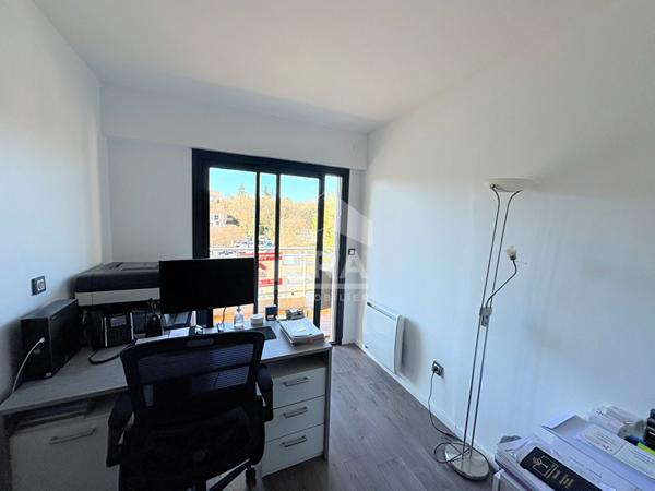 3 pièces 58m² parking et cave, Vence