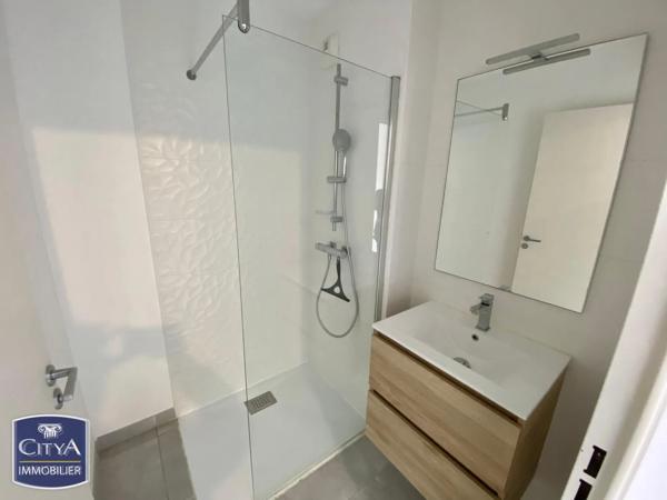 Appartement à vendre 4 pièces 85.6m² Toulon (83000)
